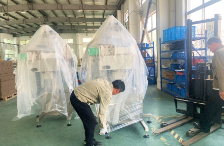 上海嘉定某知名物流企業訂購貼標機定制圖 上海嘉定某知名物流企業訂購貼標機