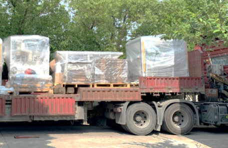 知名外資制藥企業定制軒特紙箱全自動貼標生產線定制圖 知名外資制藥企業定制軒特紙箱全自動貼標生產線